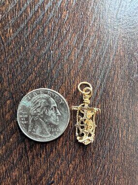 Mariners Crucifix Pendant, 14kt Yellow Gold, 1.0-Gram Weight, Fair Condition